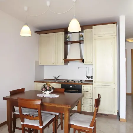 Apartment Locazione Turistica Belvedere - Dum220 Agra